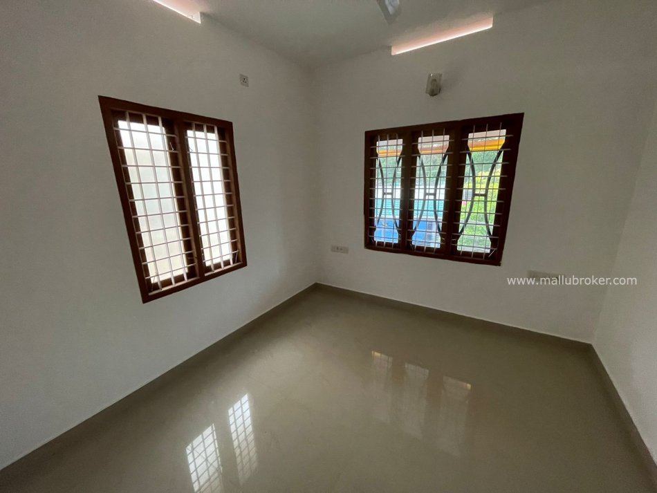 3bhk semi furnished house for sale in pettah @ 8900990lacs