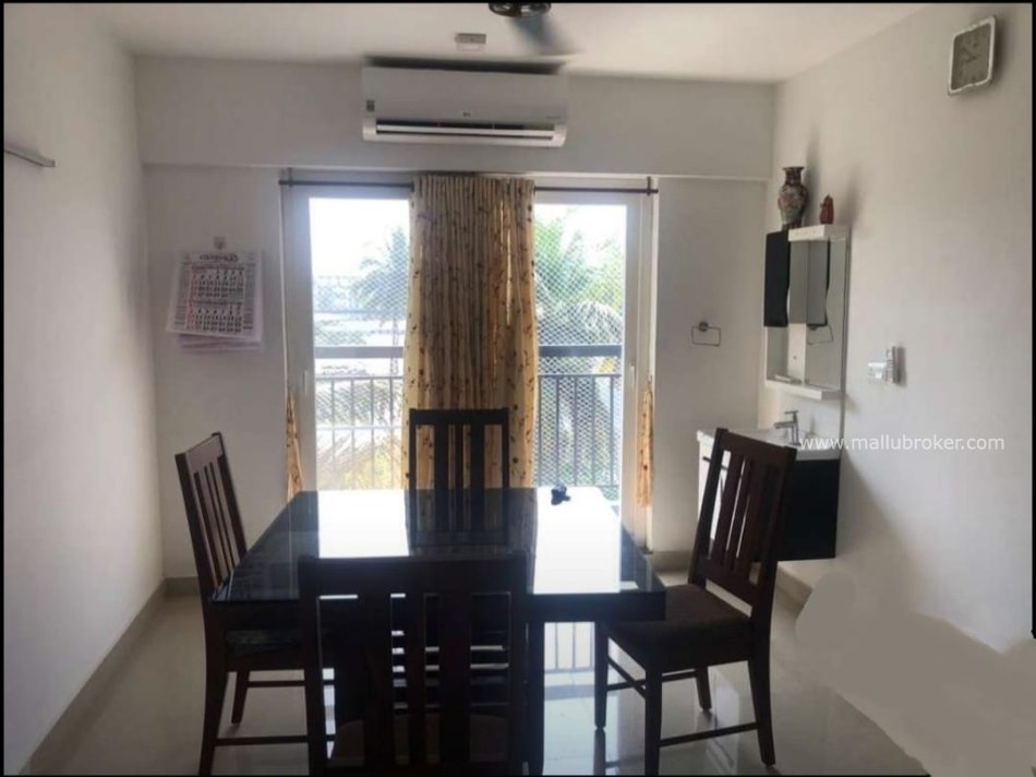 2 Bedroom flat for rent at Kakkand 14th floor.