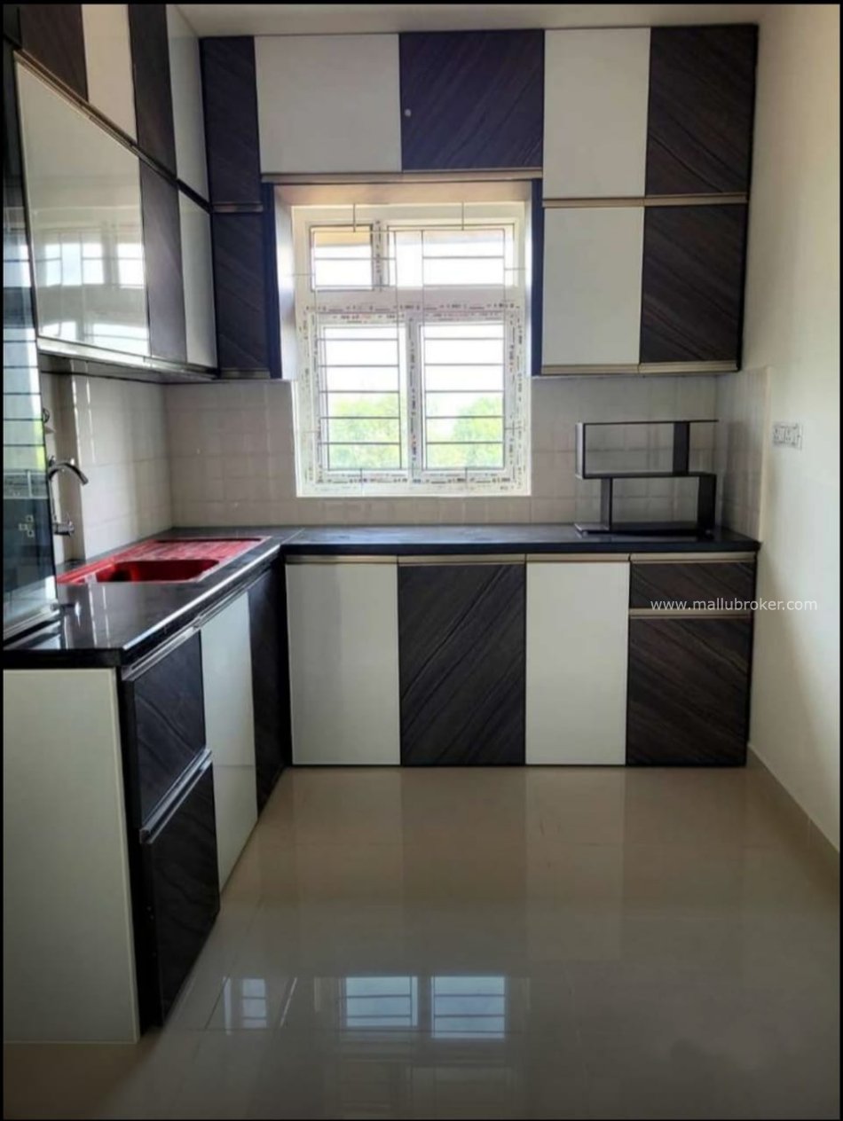 2 Bedroom flat for rent at Kakkand 14th floor.