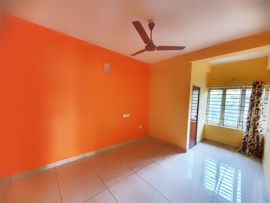 DECENT 3BHK FAMILY APARTMENT FOR SALE