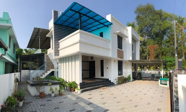 4bhk villa at Udayamperoor Kochi 130 L